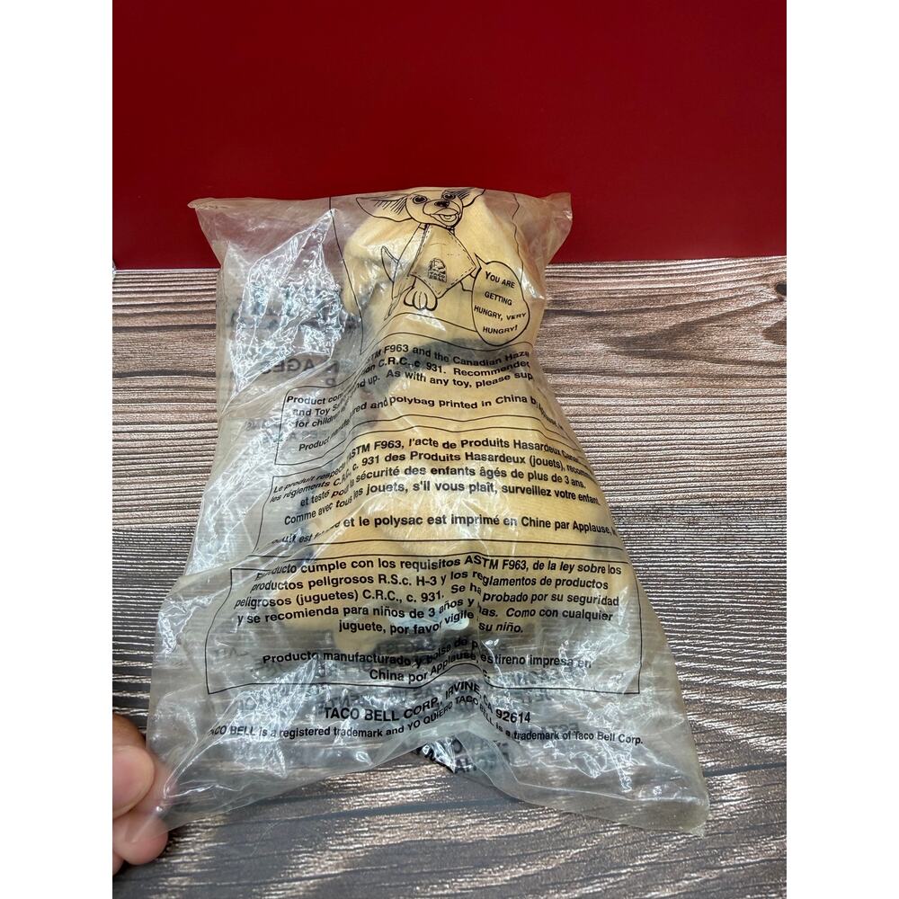 Vintage Taco Bell Talking Chihuahua Plush Applause Sealed 1990s Promo - Picture 5 of 5